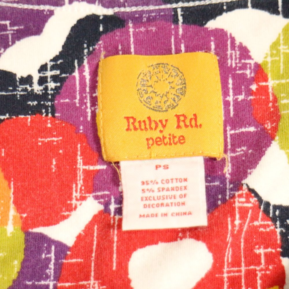 RUBY RD. Petite Multicolor Geometric Print 3/4 Sleeve Top Size Petite Small - Picture 5 of 10